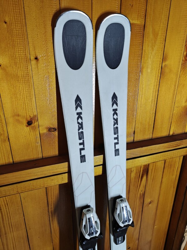 LYŽE KASTLE QUARTZ 72 150CM